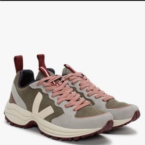 Veja Venturi Suede Kaki Oxford Grey Trainers